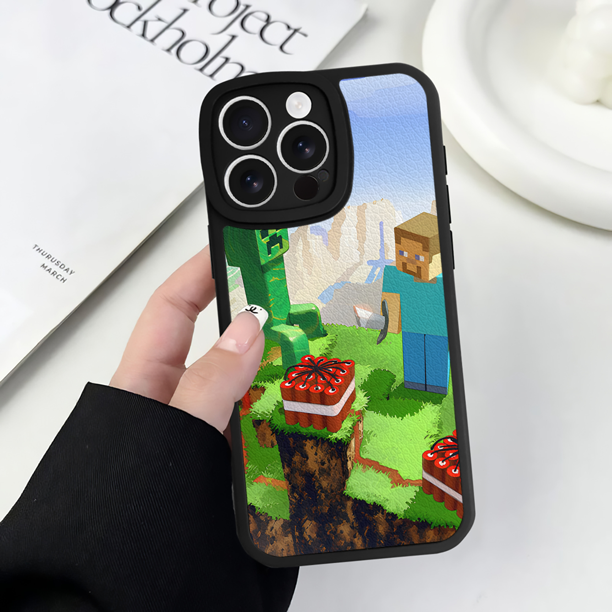 （画像用） マインクラフト ブロックの世界 Minecraft MC Block world 【iPhone 16シリーズ対応】シリコンスマホケース（レザー調） 材質：シリコン
